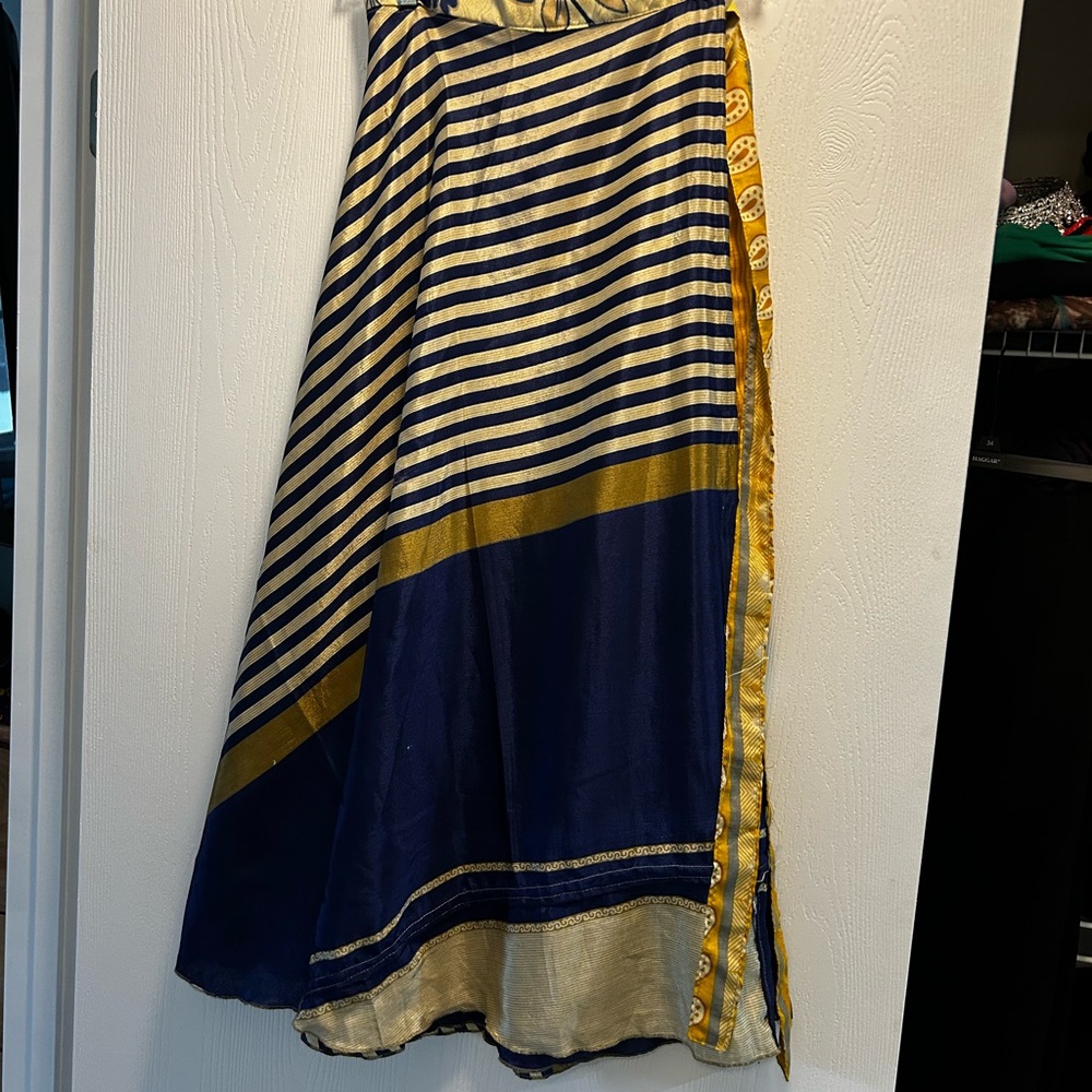 Sari Wrap Skirt - Navy and Cream - Picture 4 of 4